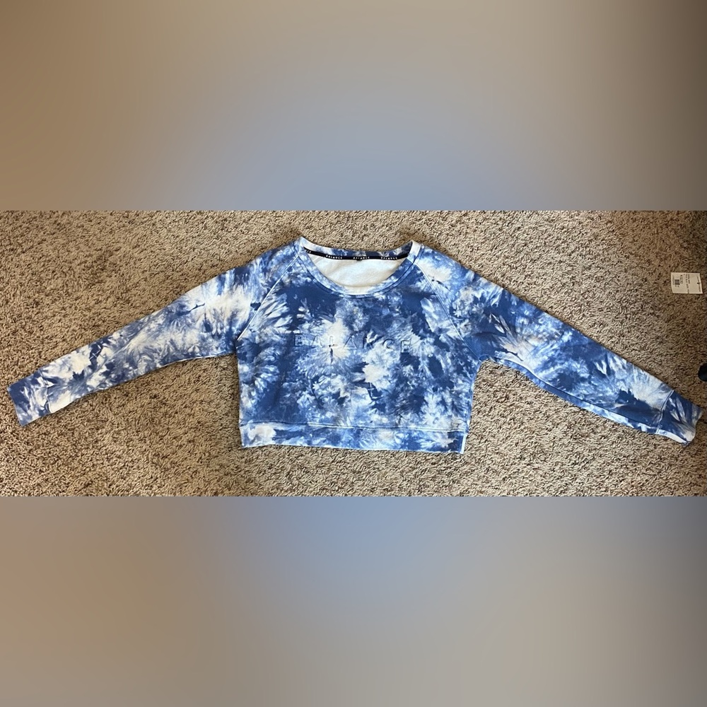 Blue Tie-Dye Long Sleeve Crop Top